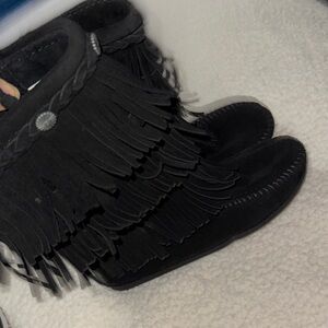 Minnetonka Black Kids Fringe Boots